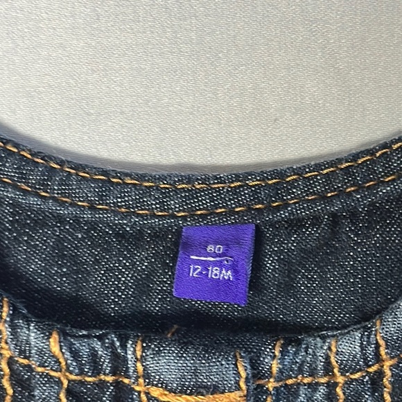 Mexx - LIKE NEW - Charming Denim dress with Red Accents - Picture 4 of 6